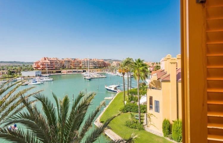 Apartamento Con Piscina ,Playa Con Vistas Panoramicas En La Marina De Sotogrande サン・ロケ エクステリア 写真